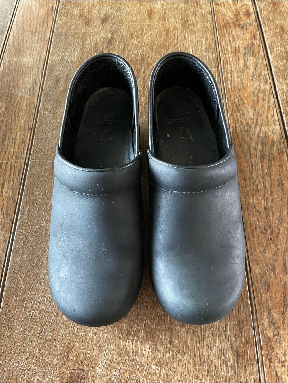 Women’s Black Dansko Clogs W39